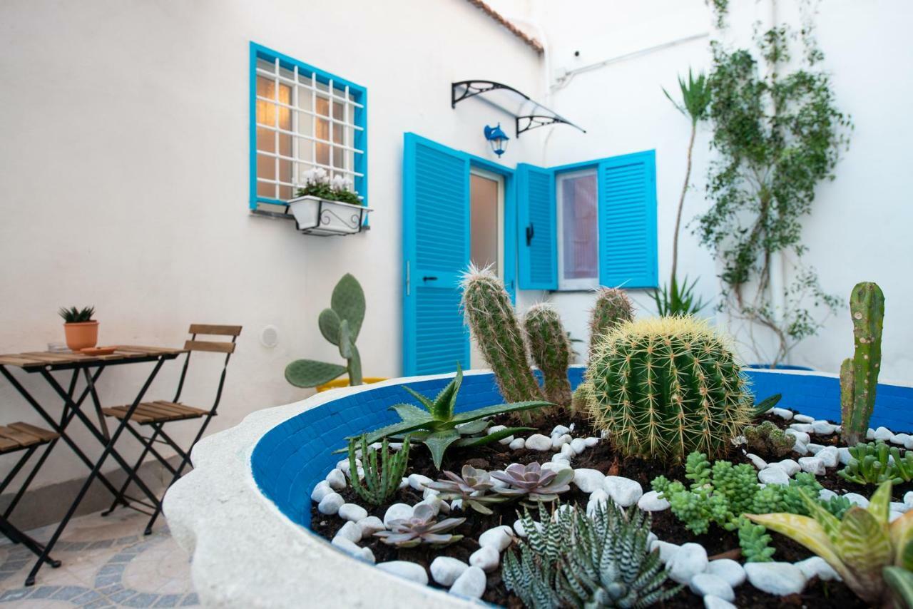 Light Blue - Apartment In The Middle Of Everything Torre Annunziata Extérieur photo